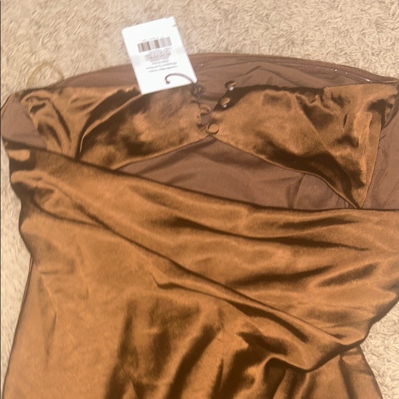 Showpo NWT Elegant Brown Strapless Dress Charlita Maxi Dress Satin Cowl Back - Picture 7 of 9